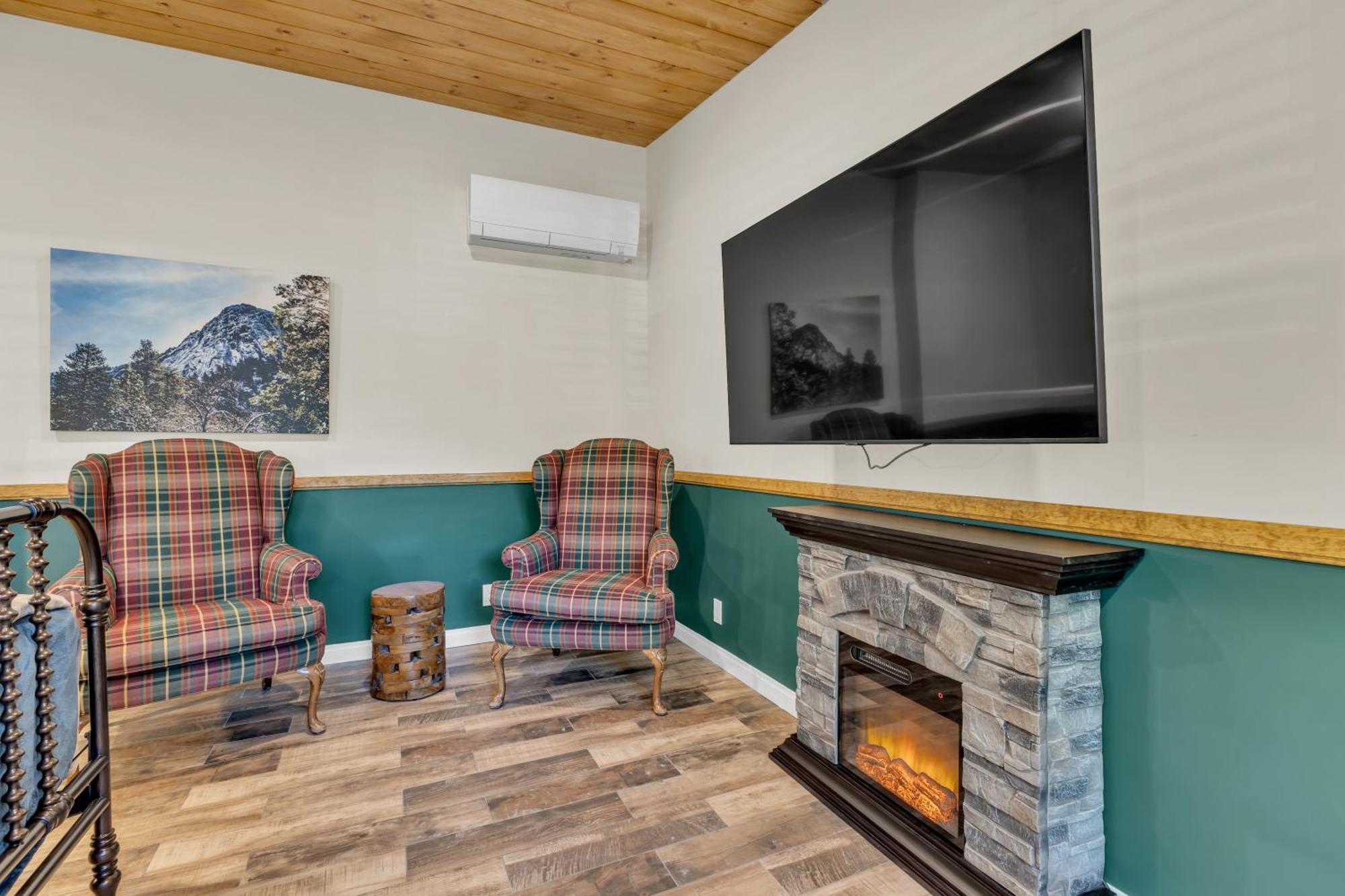 Idyllwild Inn 3*